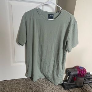 Cute curve hem tee size L